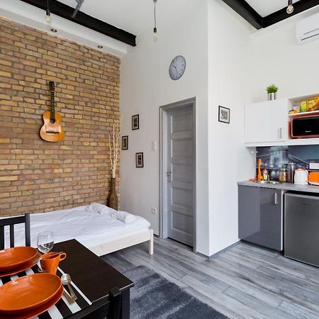 K10 A Kazinczy Apartment Boedapest Buitenkant foto